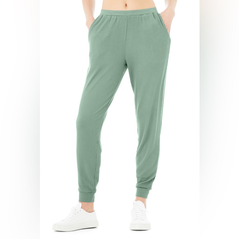ALO yoga ribbed whisper pant
